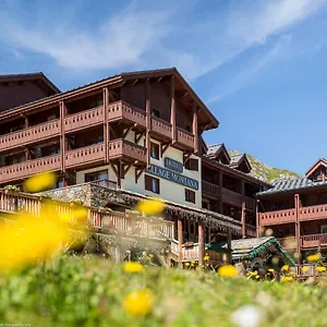 Résidences Village Montana Hotel